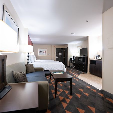 Holiday Inn Oceanside Marina Camp Pendleton By Ihg Bagian luar foto