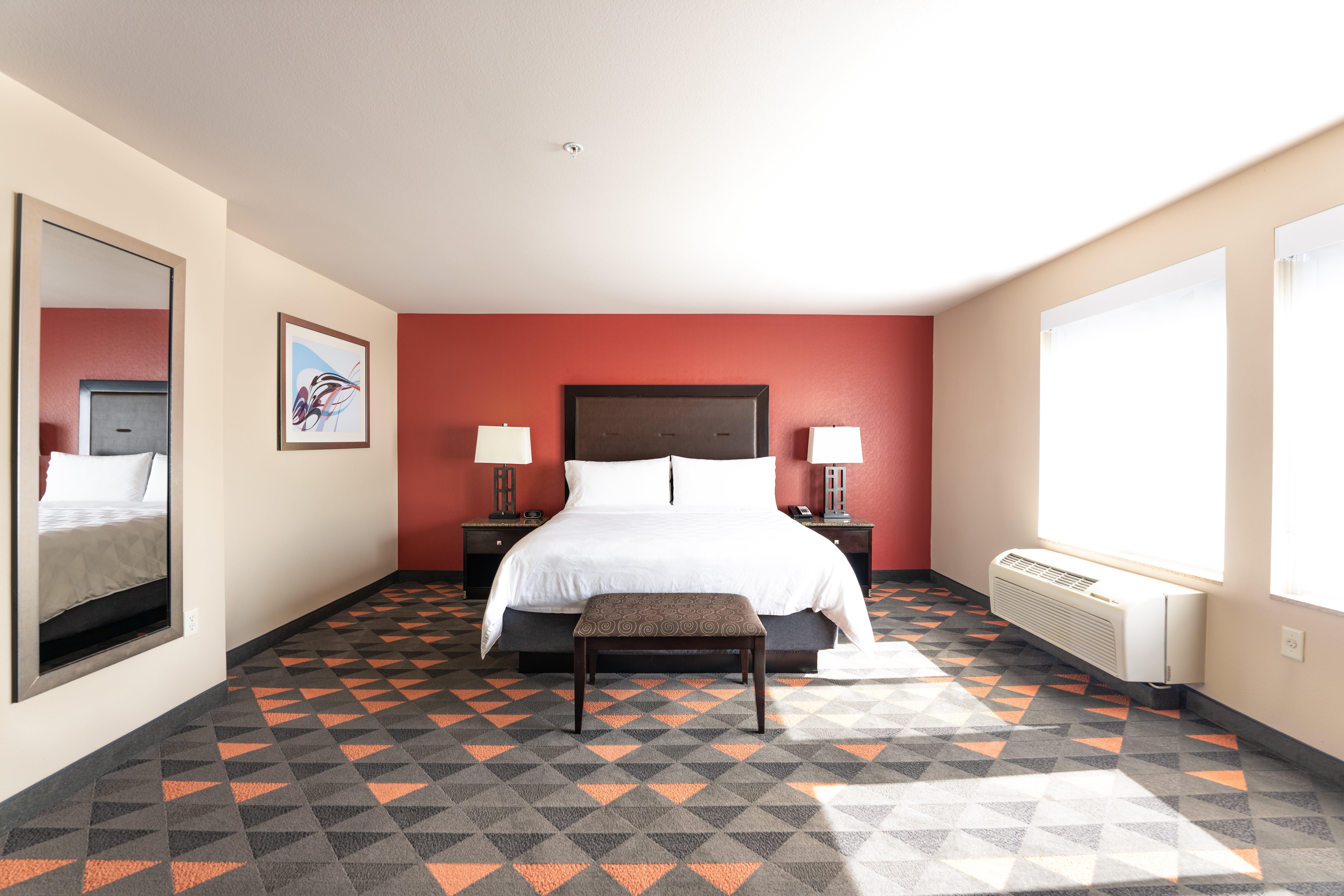 Holiday Inn Oceanside Marina Camp Pendleton By Ihg Bagian luar foto