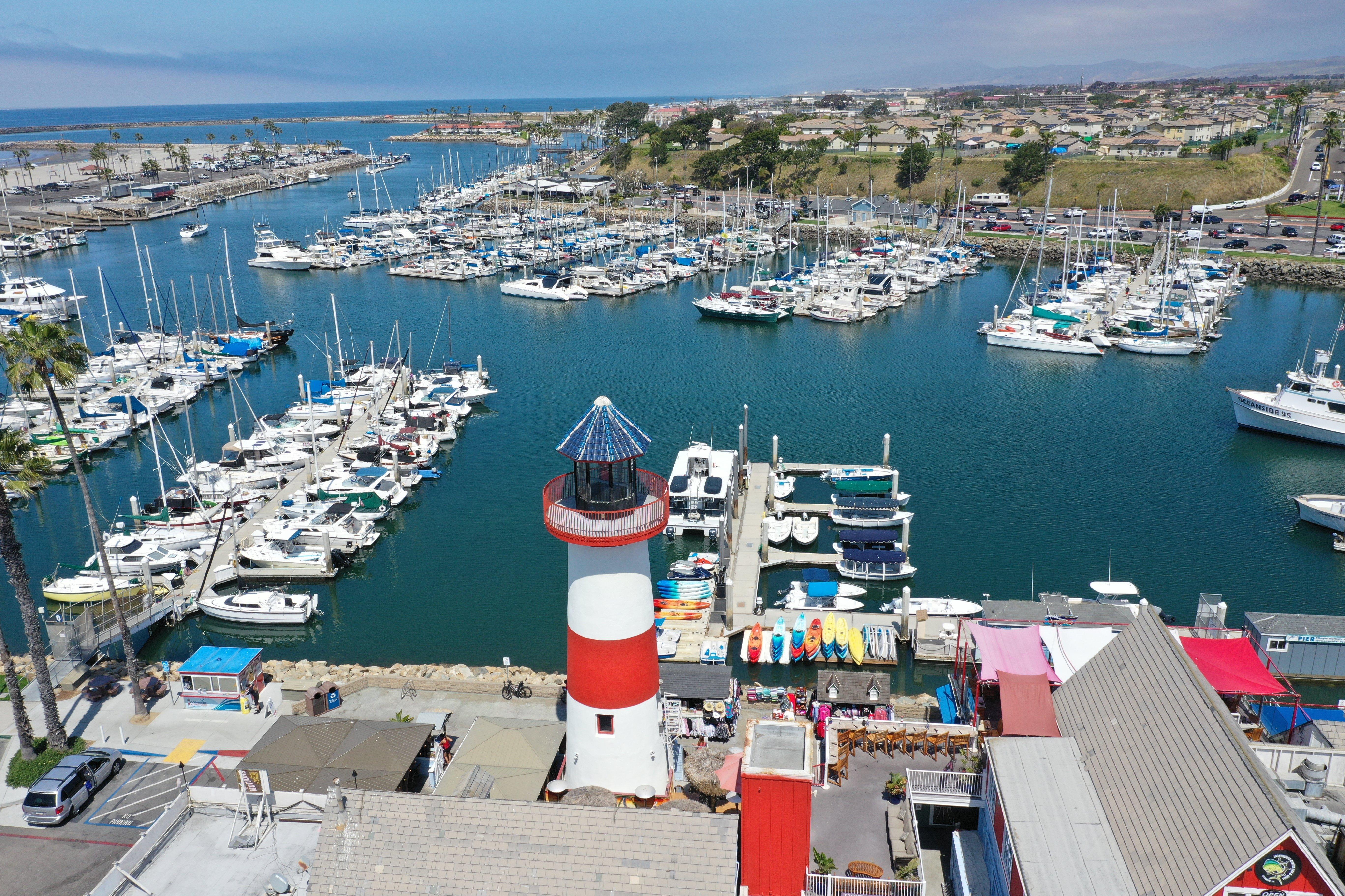 Holiday Inn Oceanside Marina Camp Pendleton By Ihg Bagian luar foto