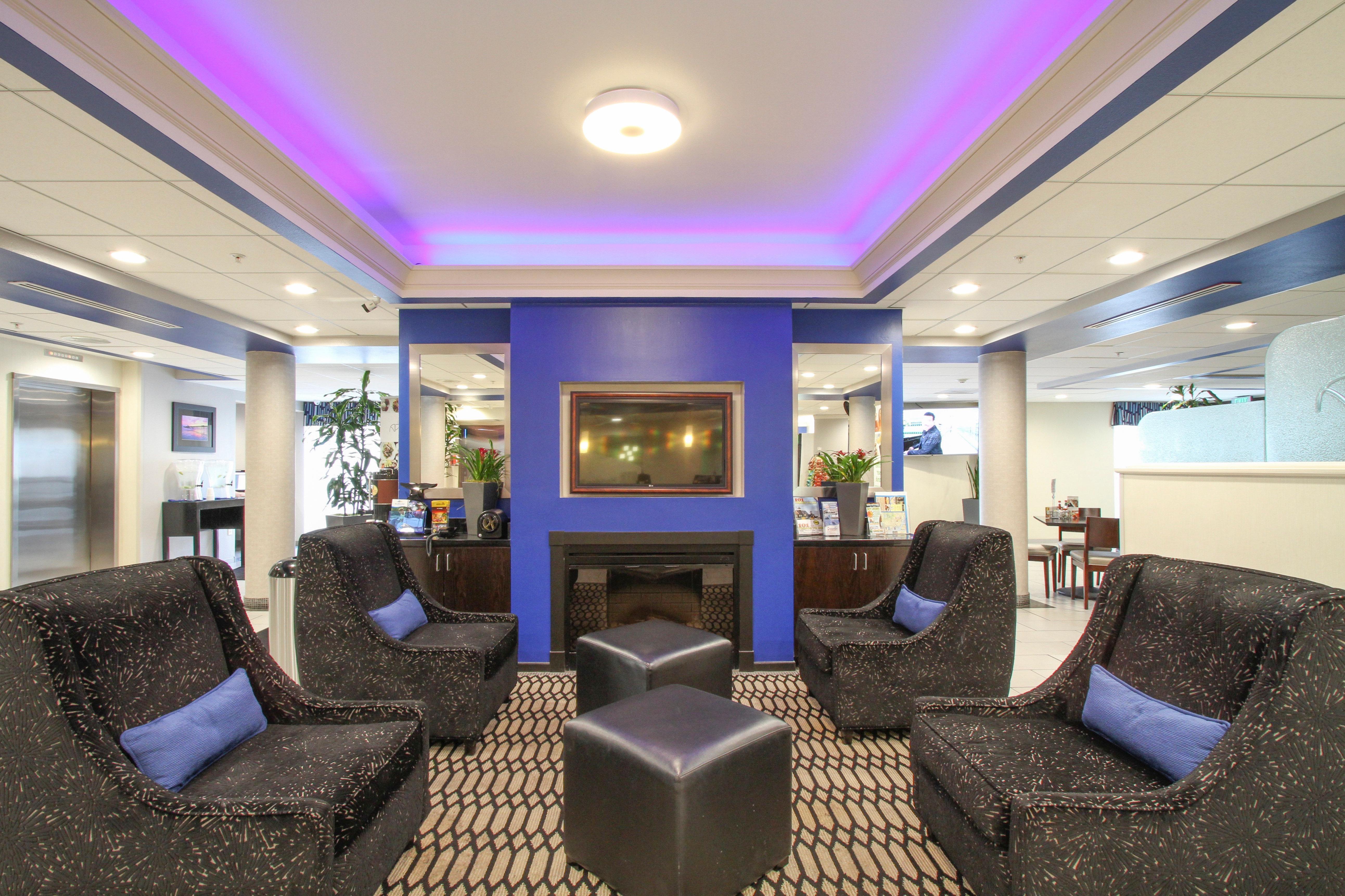 Holiday Inn Oceanside Marina Camp Pendleton By Ihg Bagian luar foto