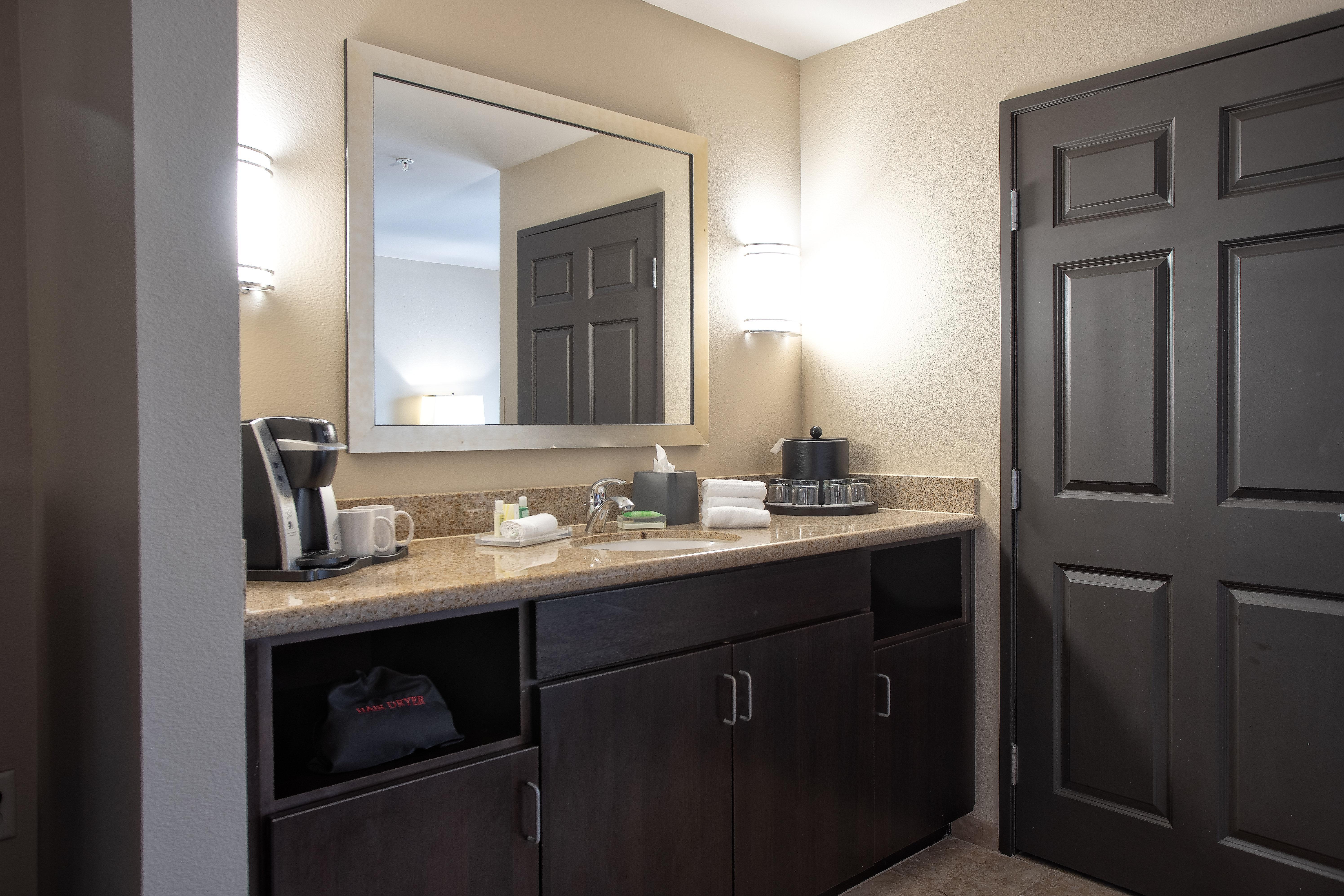 Holiday Inn Oceanside Marina Camp Pendleton By Ihg Bagian luar foto