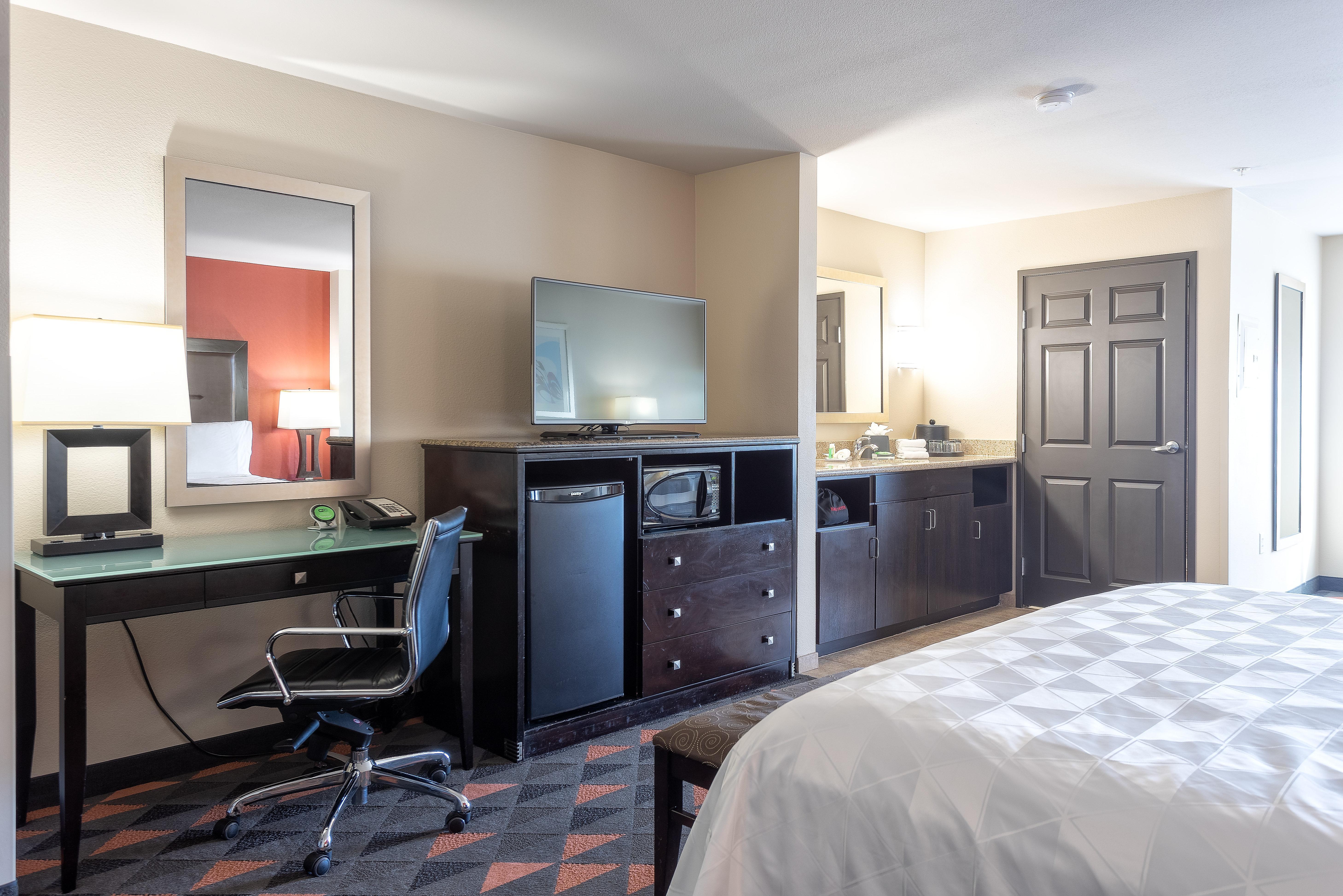 Holiday Inn Oceanside Marina Camp Pendleton By Ihg Bagian luar foto
