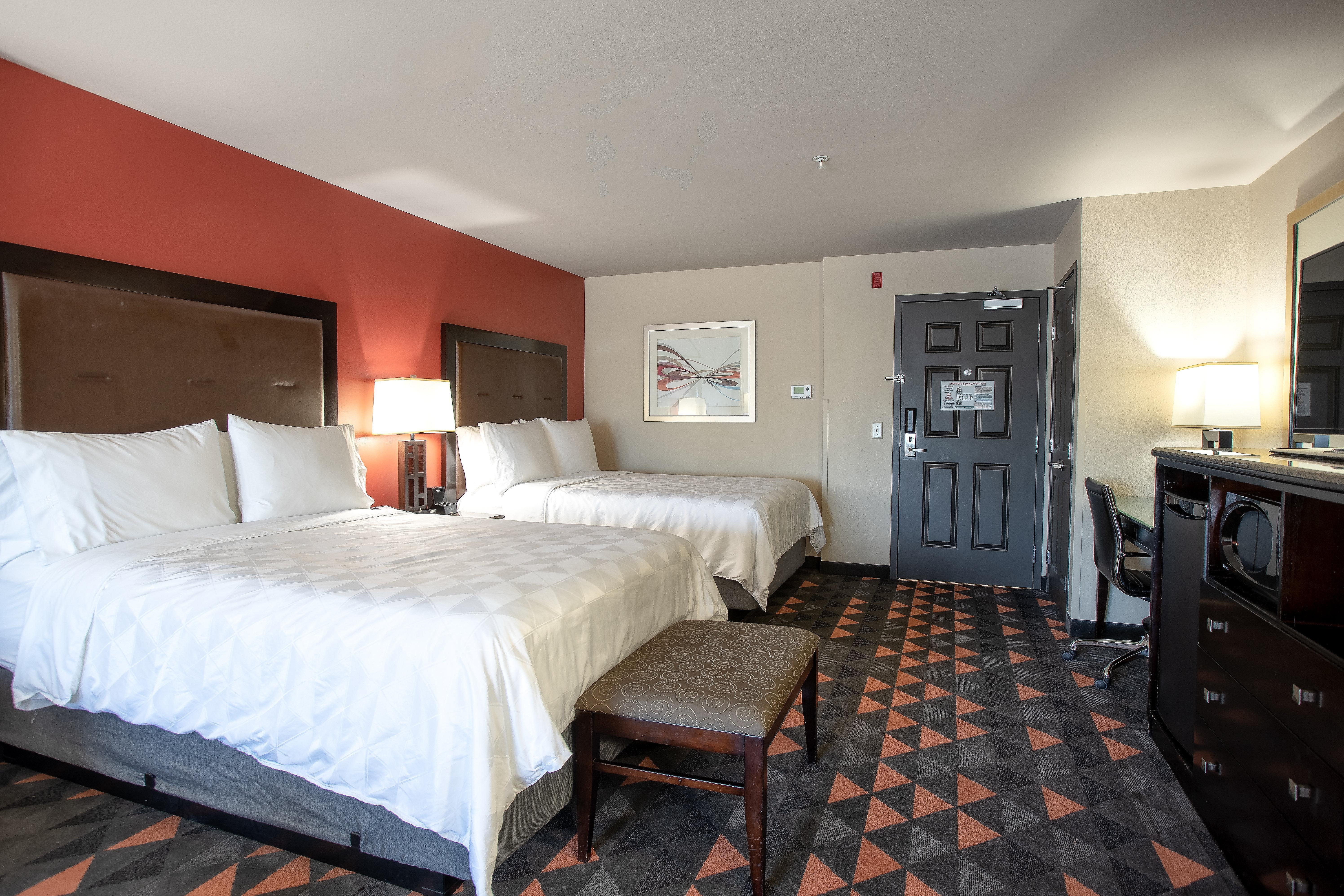 Holiday Inn Oceanside Marina Camp Pendleton By Ihg Bagian luar foto