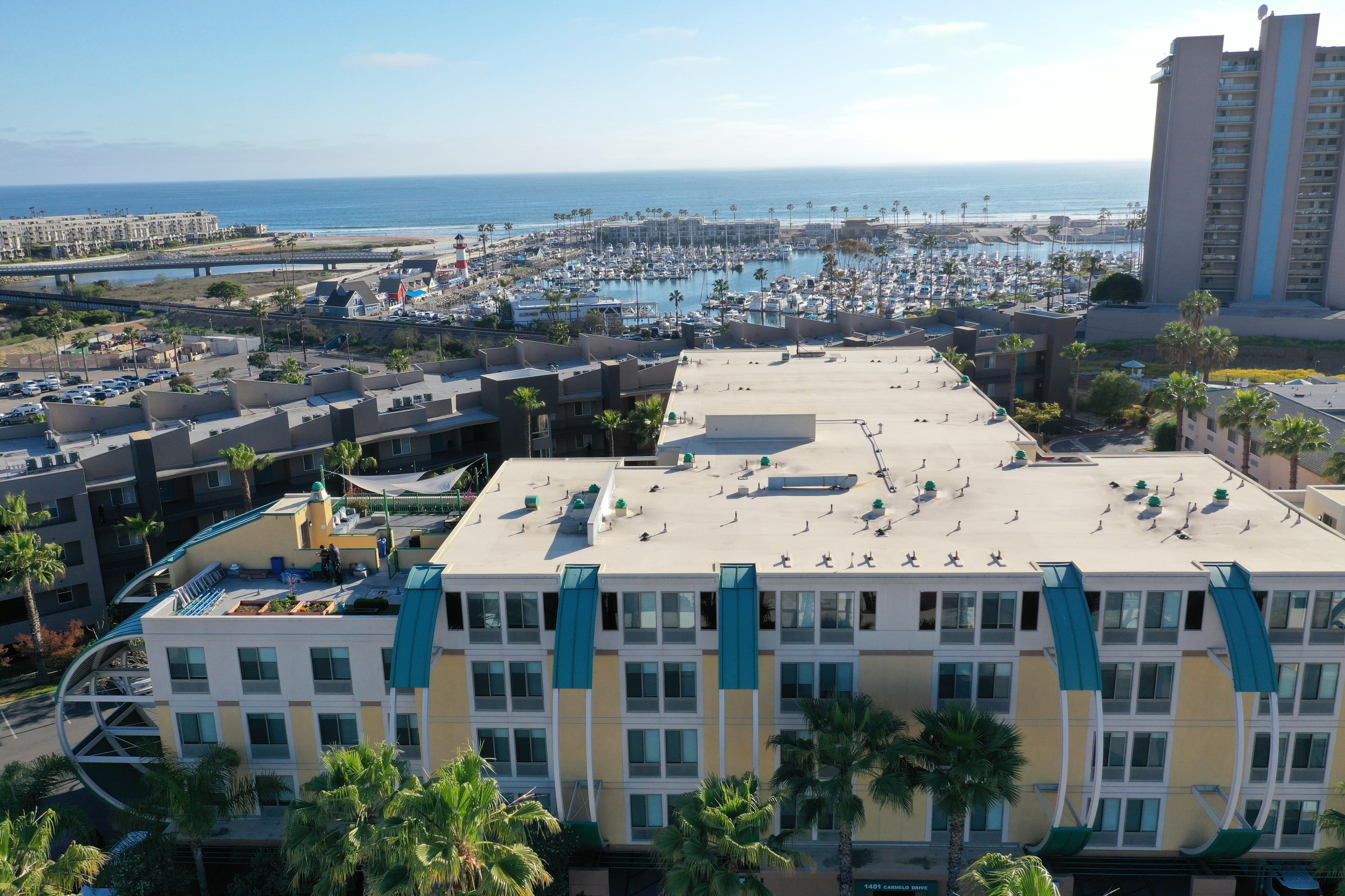 Holiday Inn Oceanside Marina Camp Pendleton By Ihg Bagian luar foto