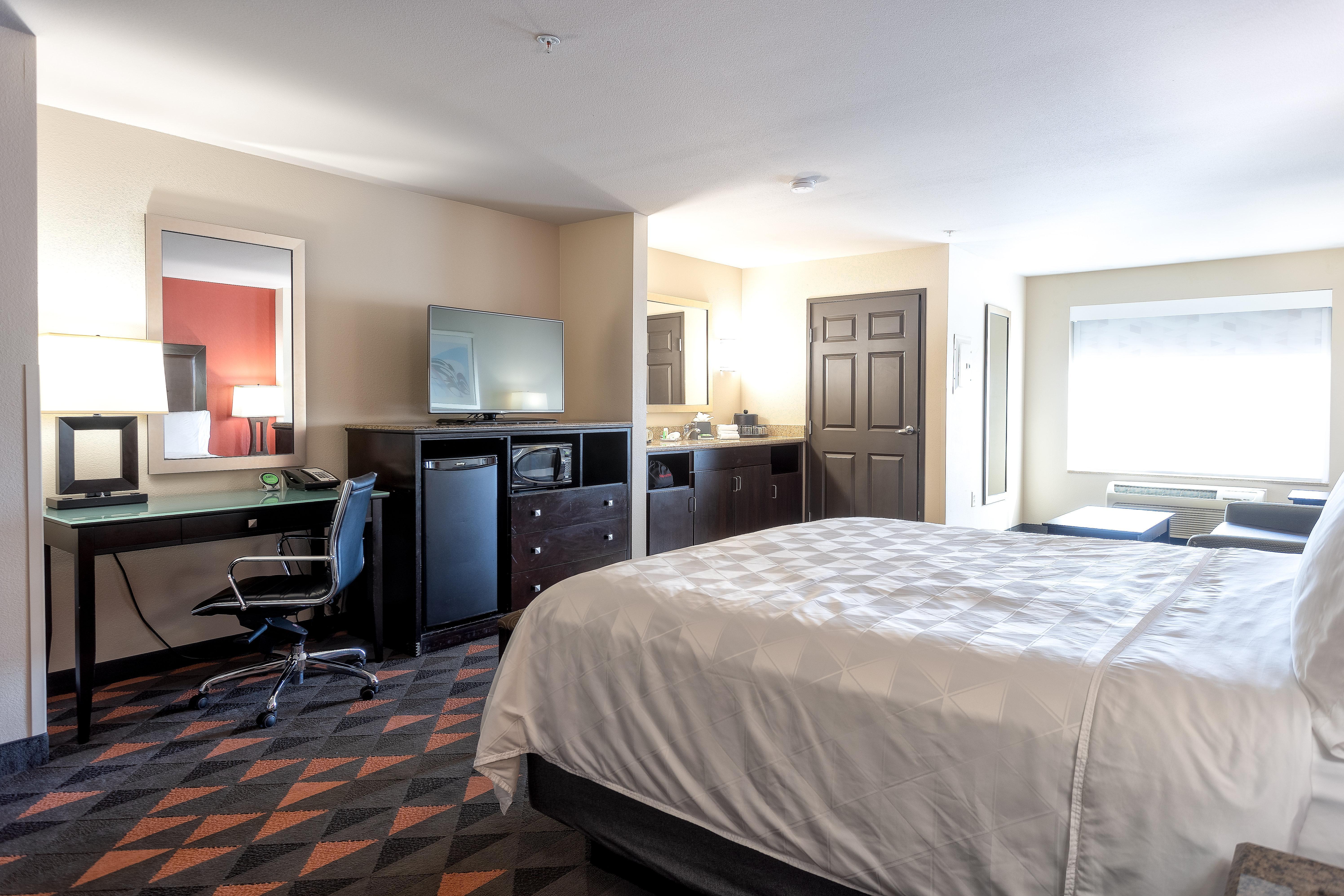 Holiday Inn Oceanside Marina Camp Pendleton By Ihg Bagian luar foto