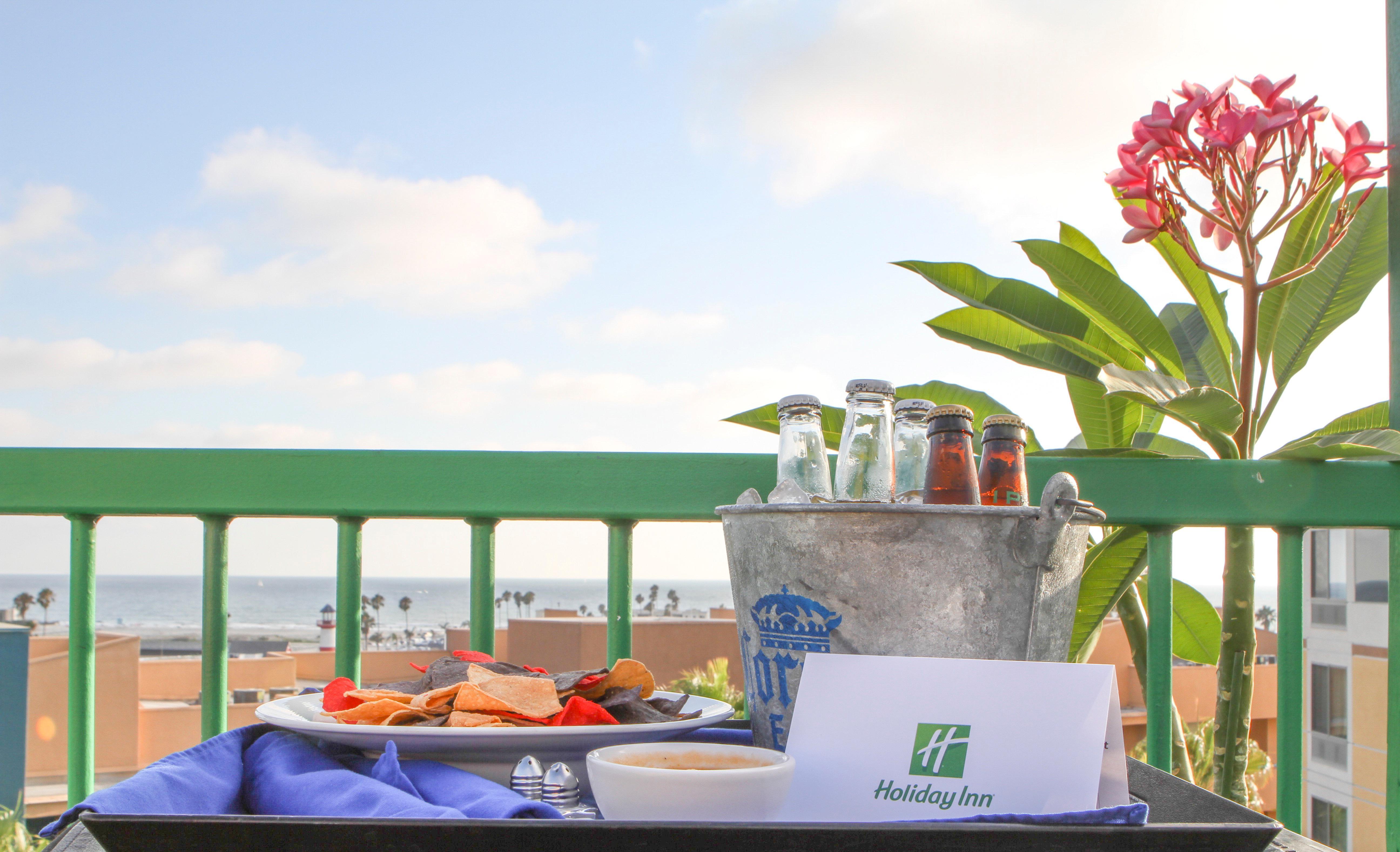 Holiday Inn Oceanside Marina Camp Pendleton By Ihg Bagian luar foto
