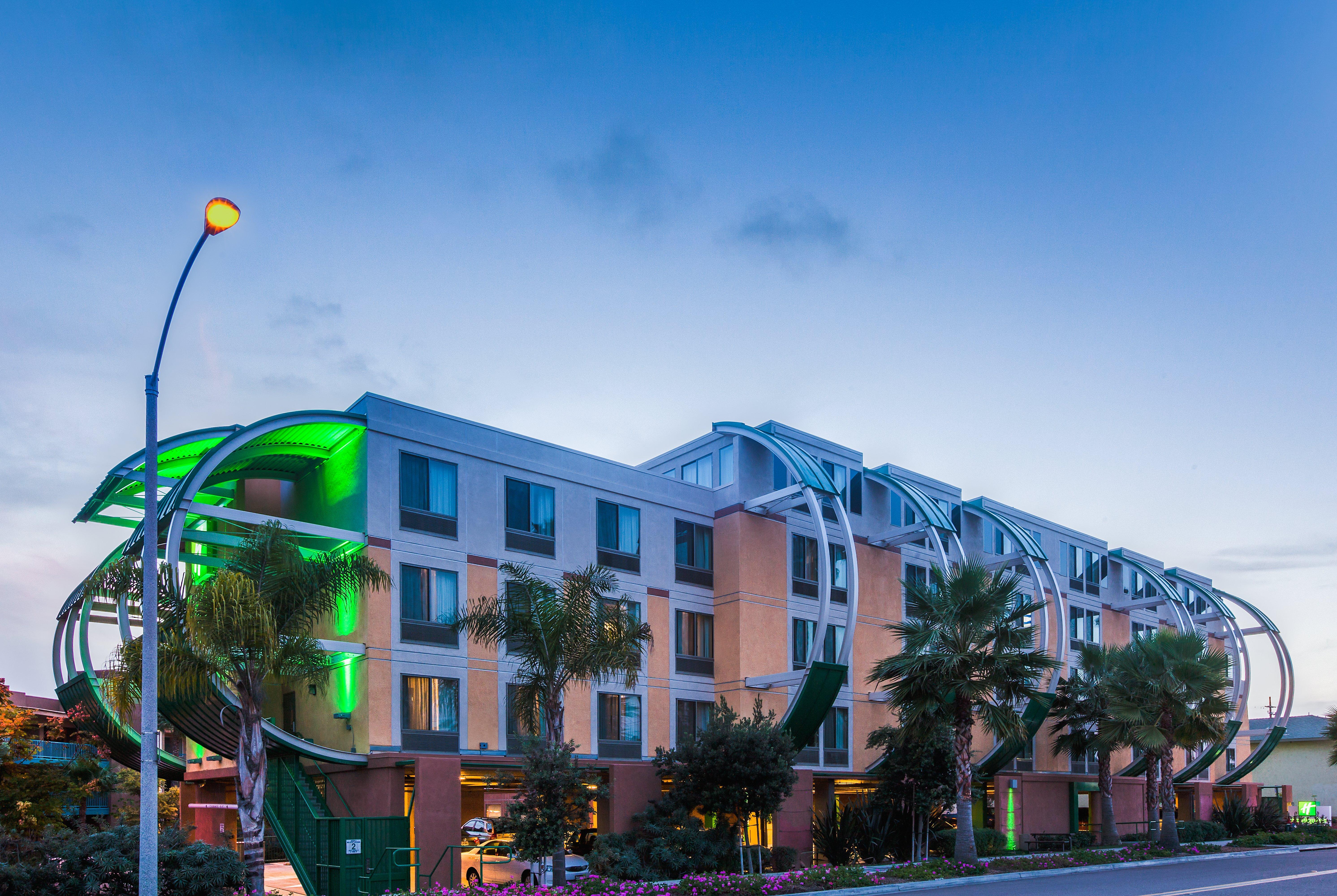 Holiday Inn Oceanside Marina Camp Pendleton By Ihg Bagian luar foto