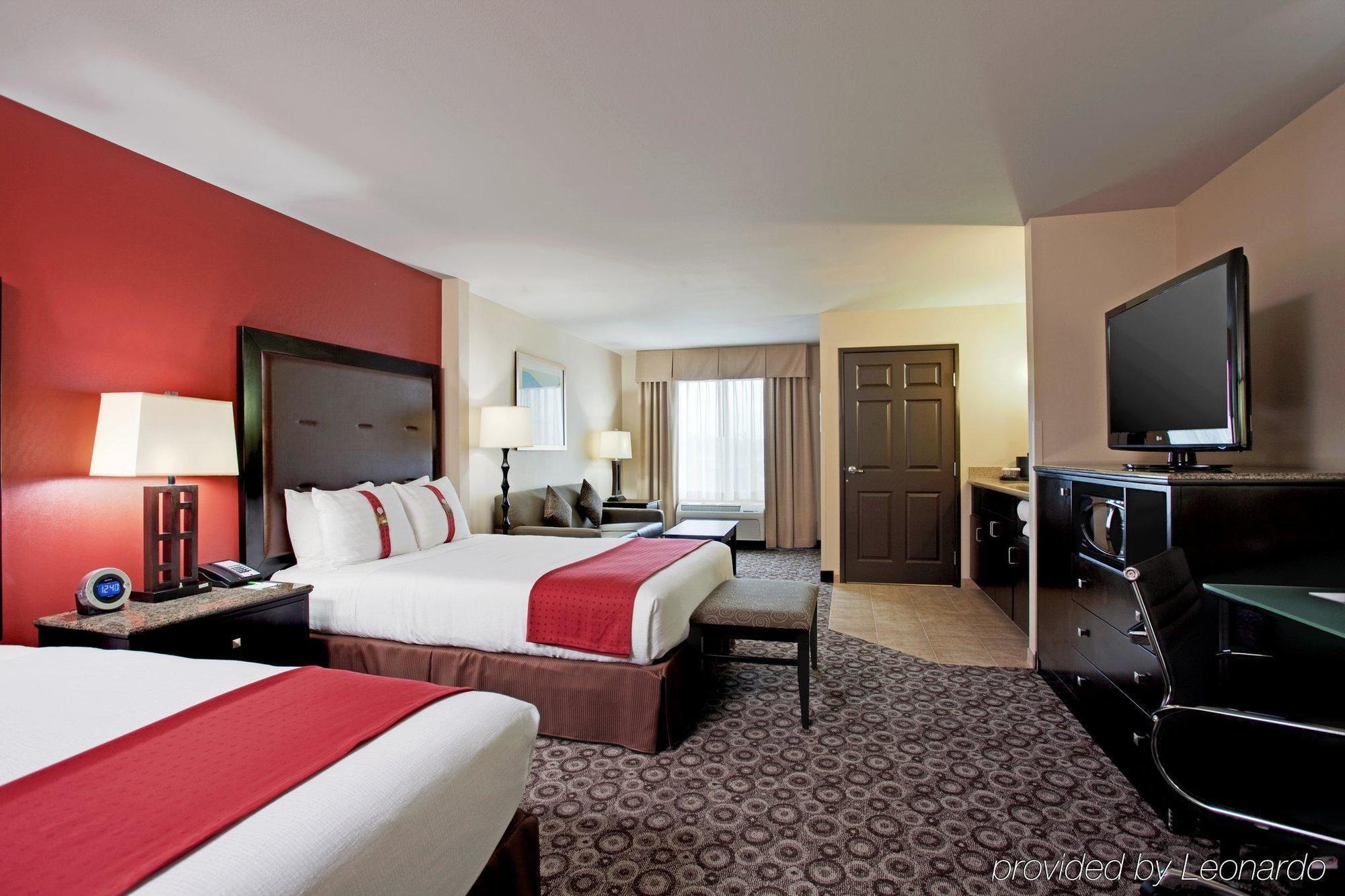 Holiday Inn Oceanside Marina Camp Pendleton By Ihg Ruang foto